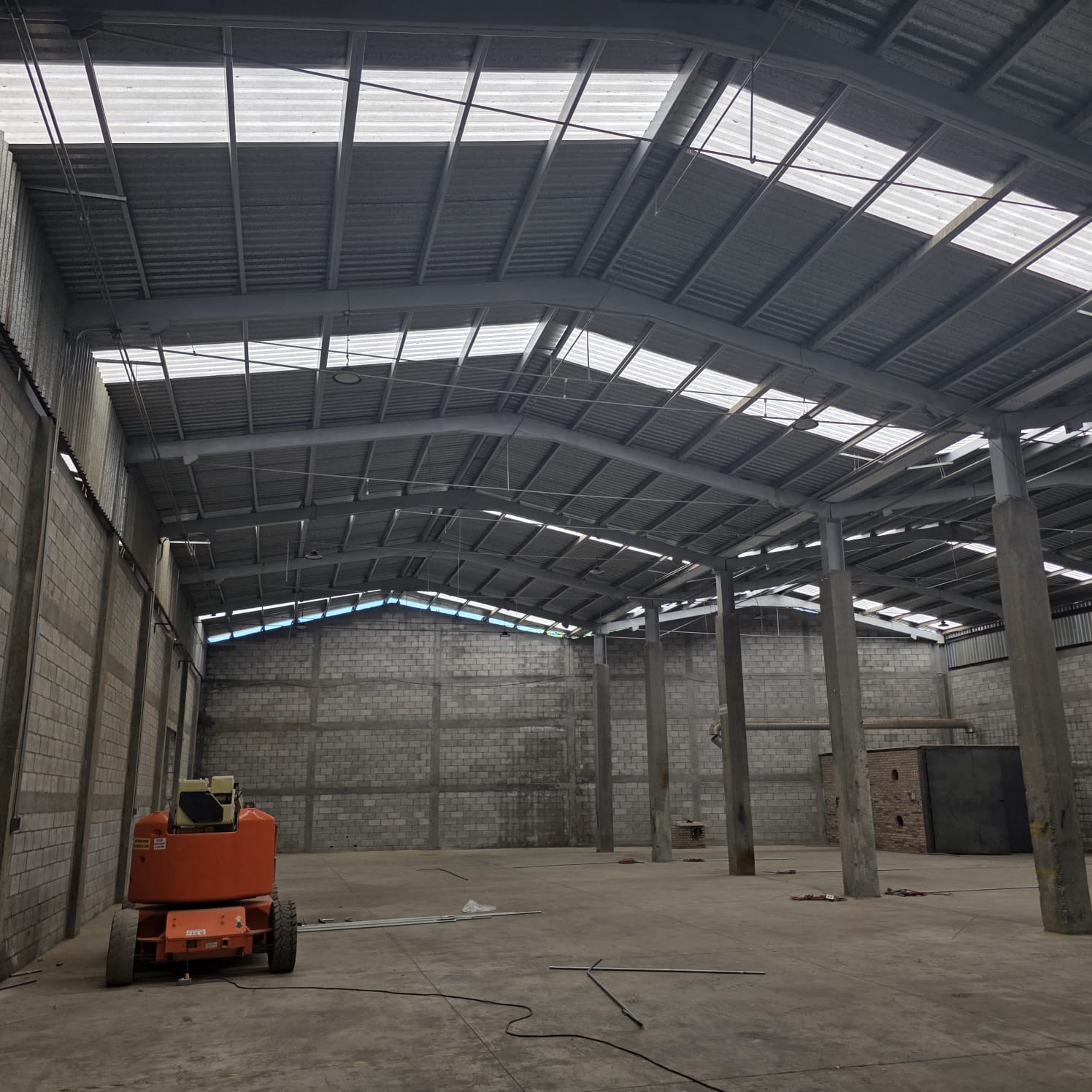 3 naves industriales en renta — foto 2