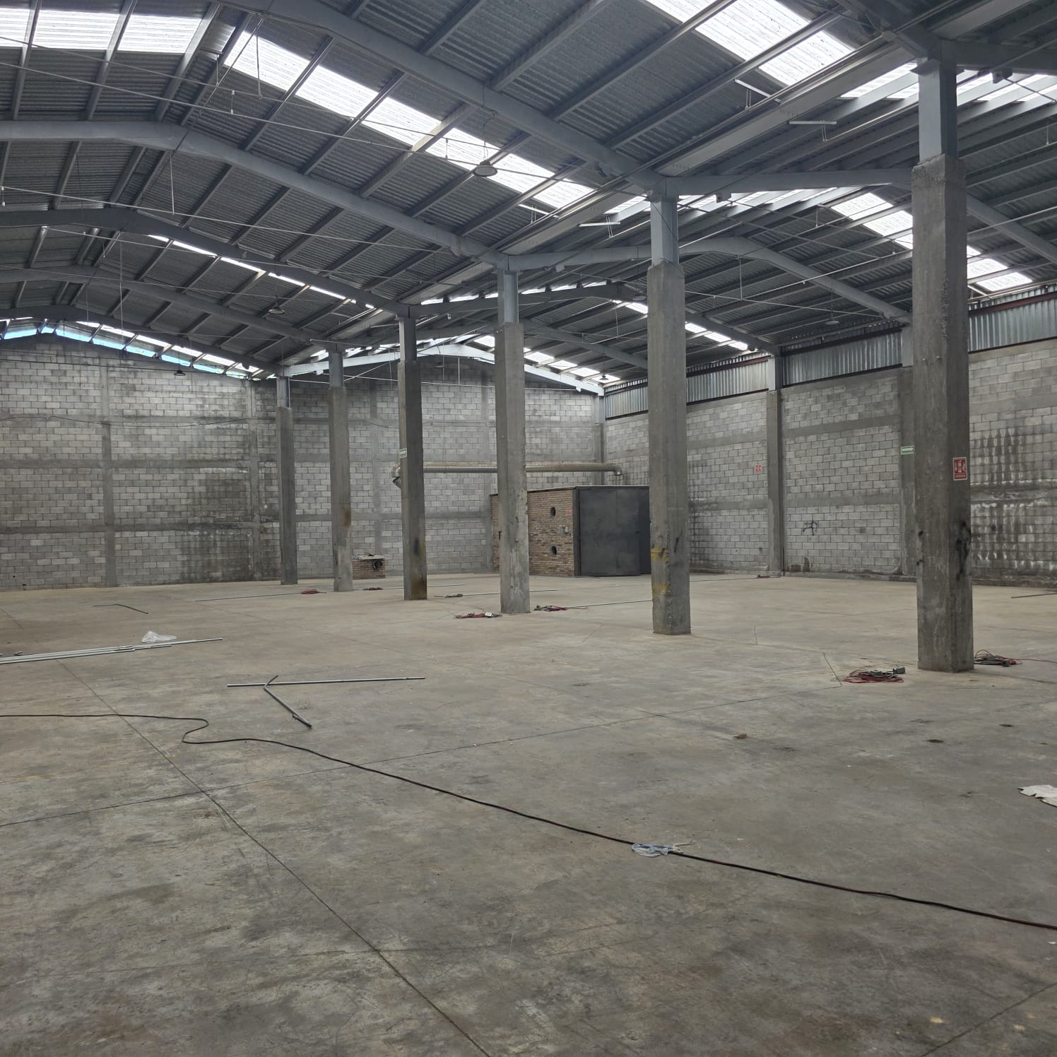 3 naves industriales en renta — foto 3