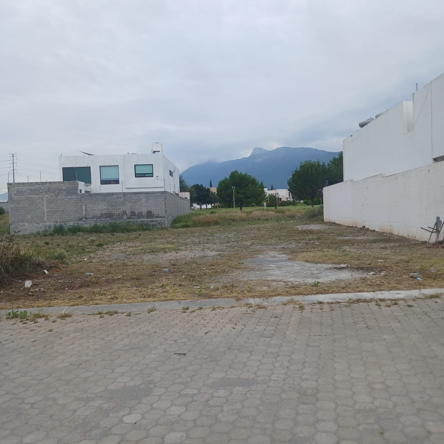 EXCELENTE TERRENO RESIDENCIAL EN VENTA AL SUR DE SALTILLO